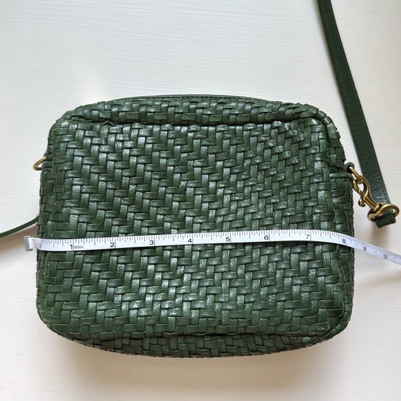 Clare V. Midi Sac Woven Leather Crossbody Green - Picture 9 of 10